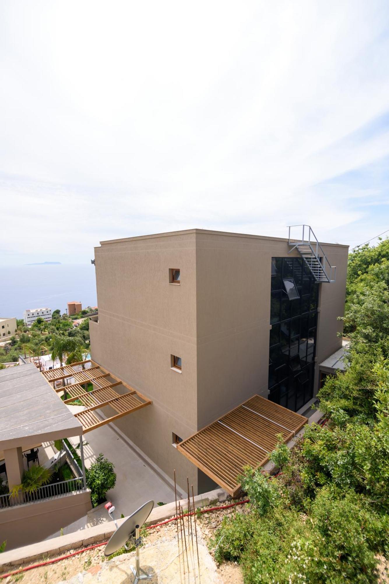 Amare Hotel Palasë Exterior foto